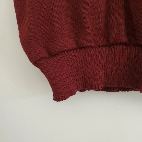 Varsity Cheer Vest in Maroon with Golden Yellow Inner Trim (Size XS / S) - Picture 4 of 5